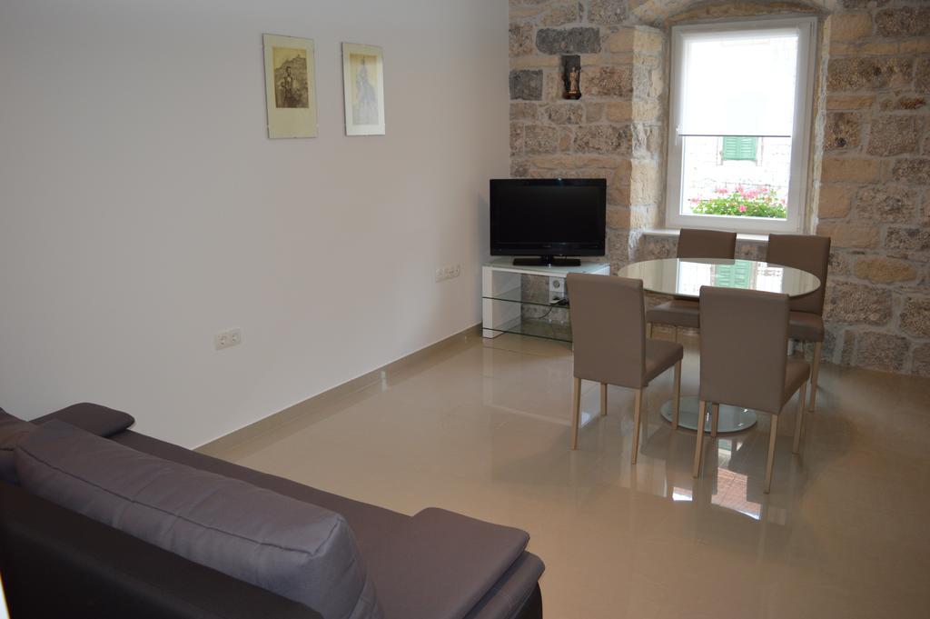 Mila Apartment Сини Екстериор снимка